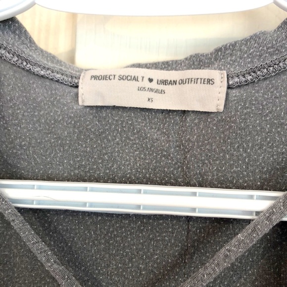 Urban Outfitters Gray T-shirt - Size XS - Picture 3 of 4